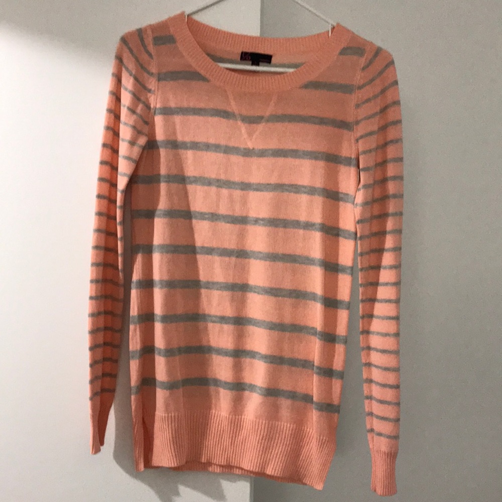 Pink/gray lightweight sweater